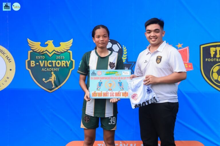 Nữ cầu thủ tiêu biểu U15